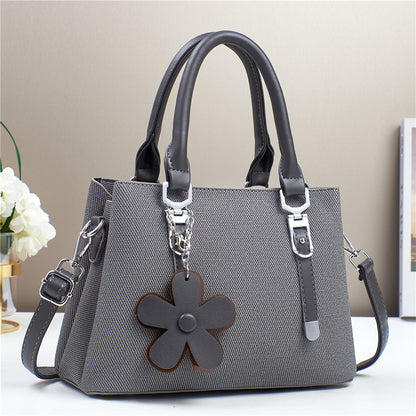 Personalized Western Style Large Capacity Exquisite Accessories Shoulder Messenger Bag